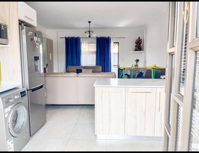 2 BEDROOM CLUSTER FOR SALE IN TRENANCE MANOR